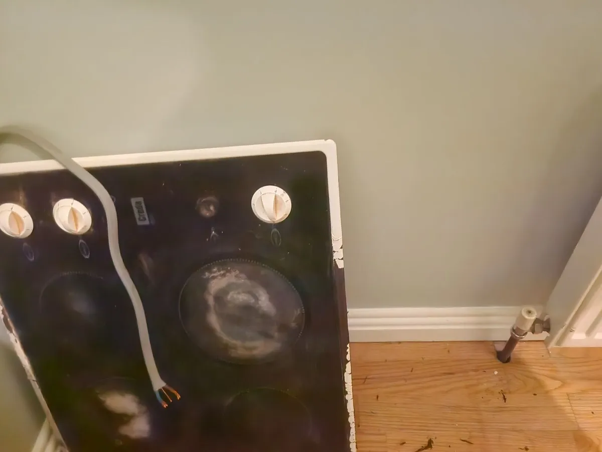 Electric hob - Image 1