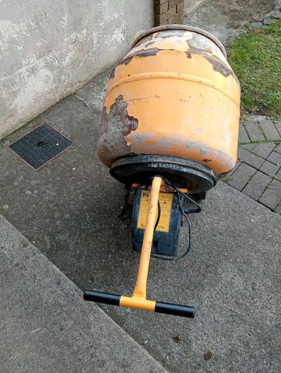 Master Mix MC130 240v 90lt cement mixer - Image 2