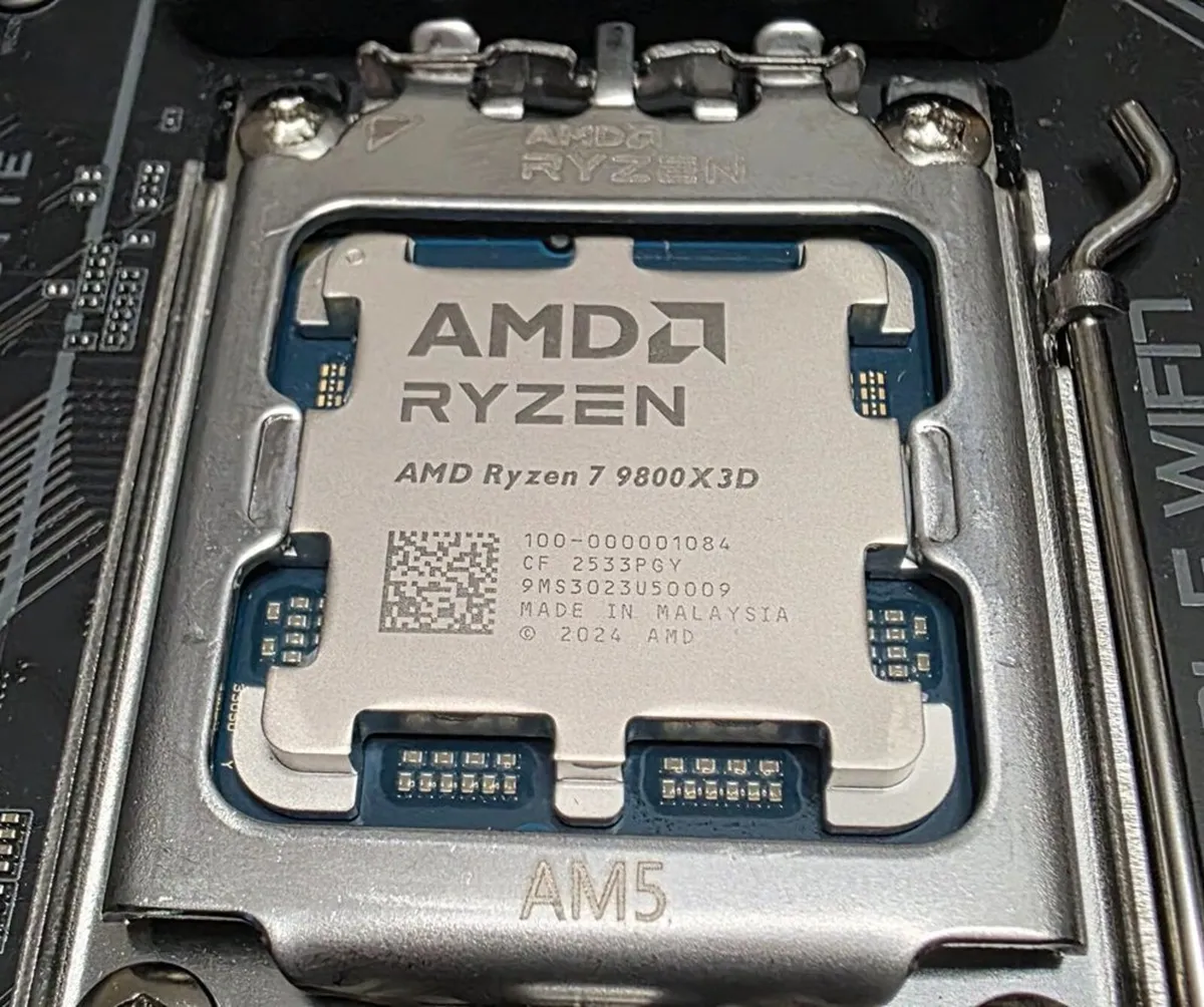 Eagle X870 WiFi7 + Ryzen 7 9800X3D Bundle Set - Image 3