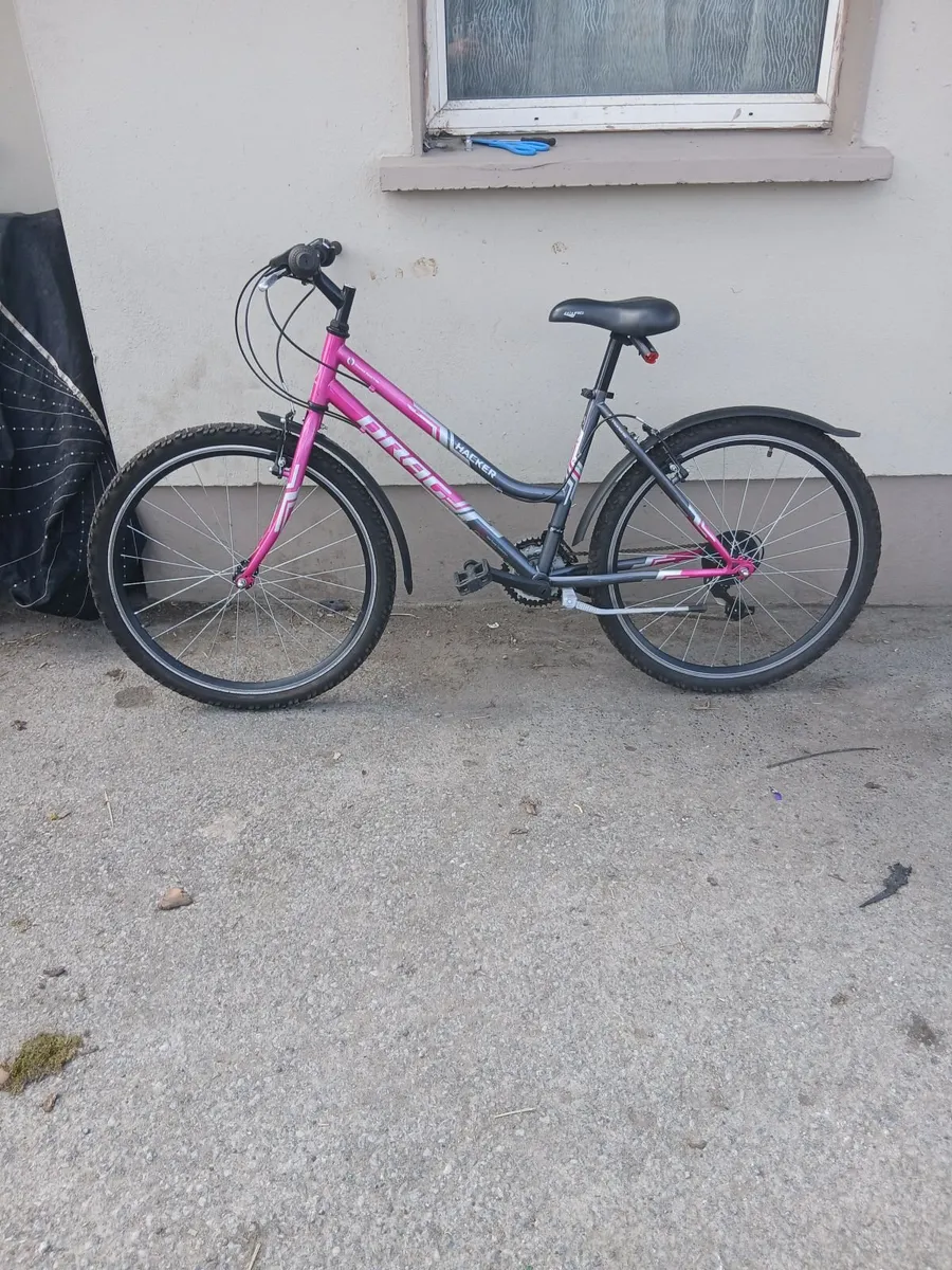 HACKER 26inch girls bike like new priced - Image 1