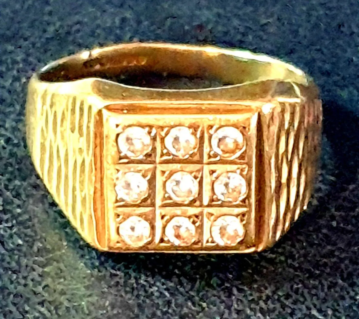 Vintage Gentlemans Gemset Ring - Image 1