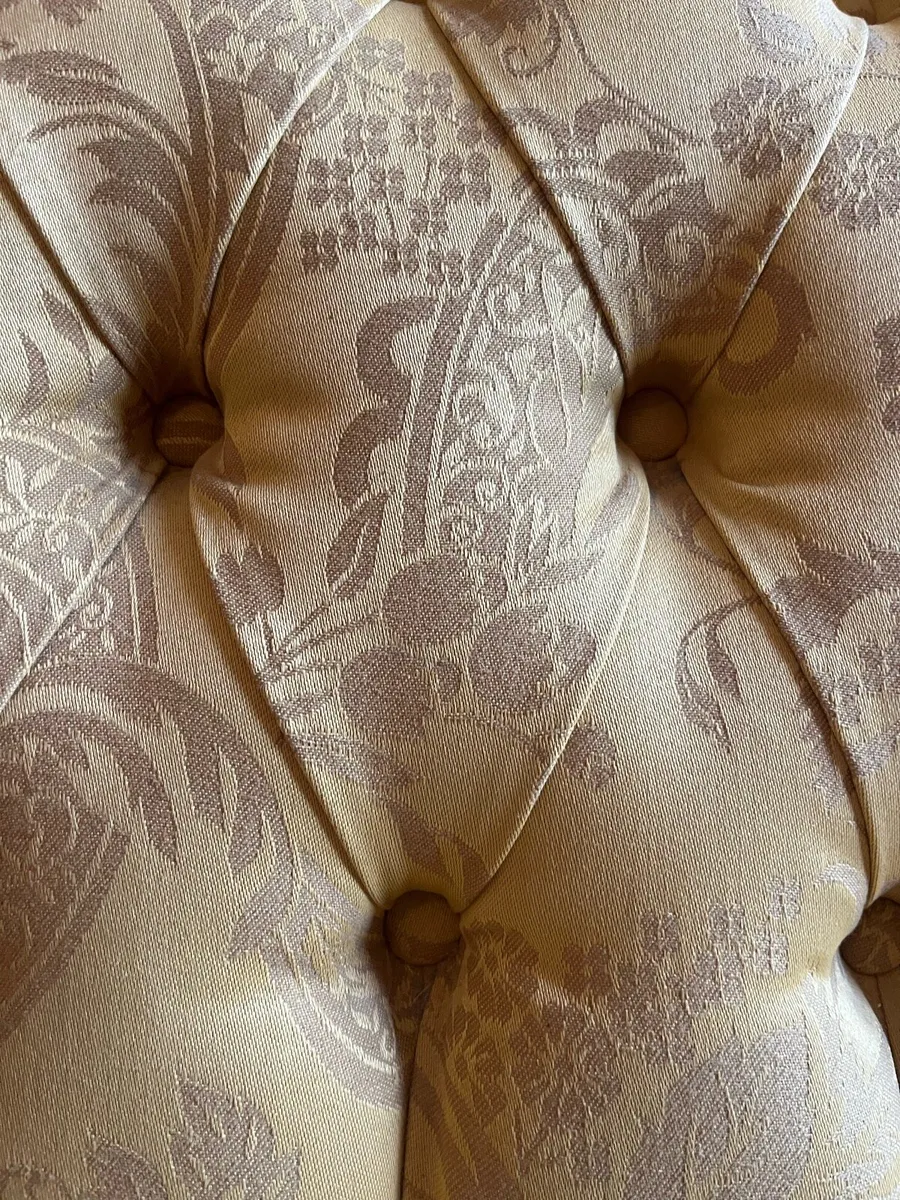 Champagne Chair - Image 2