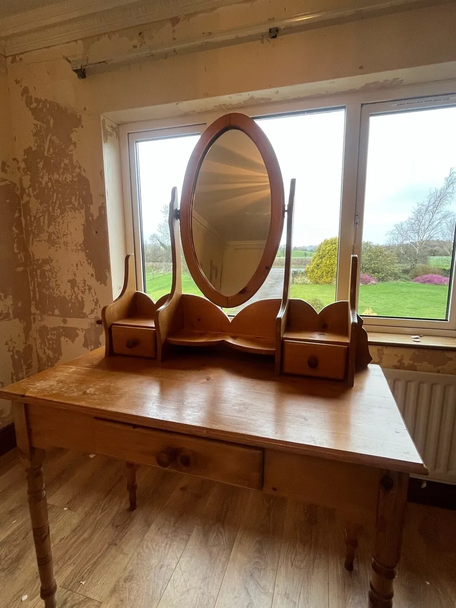 Dressing Table - Image 1