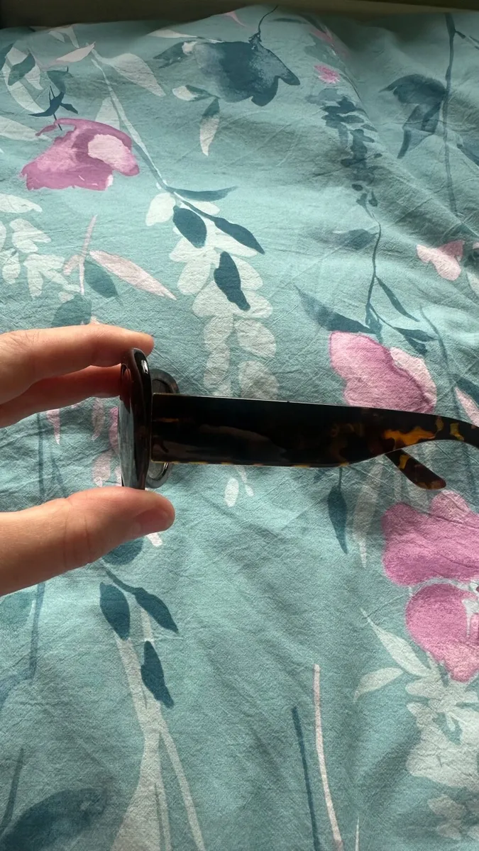 Women’s powder sunglasses - Image 2