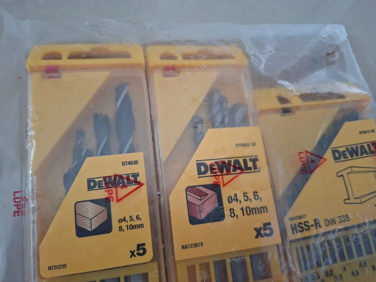 Dewalt Multi-Material Drill Bit Set 23 Pieces - Image 2