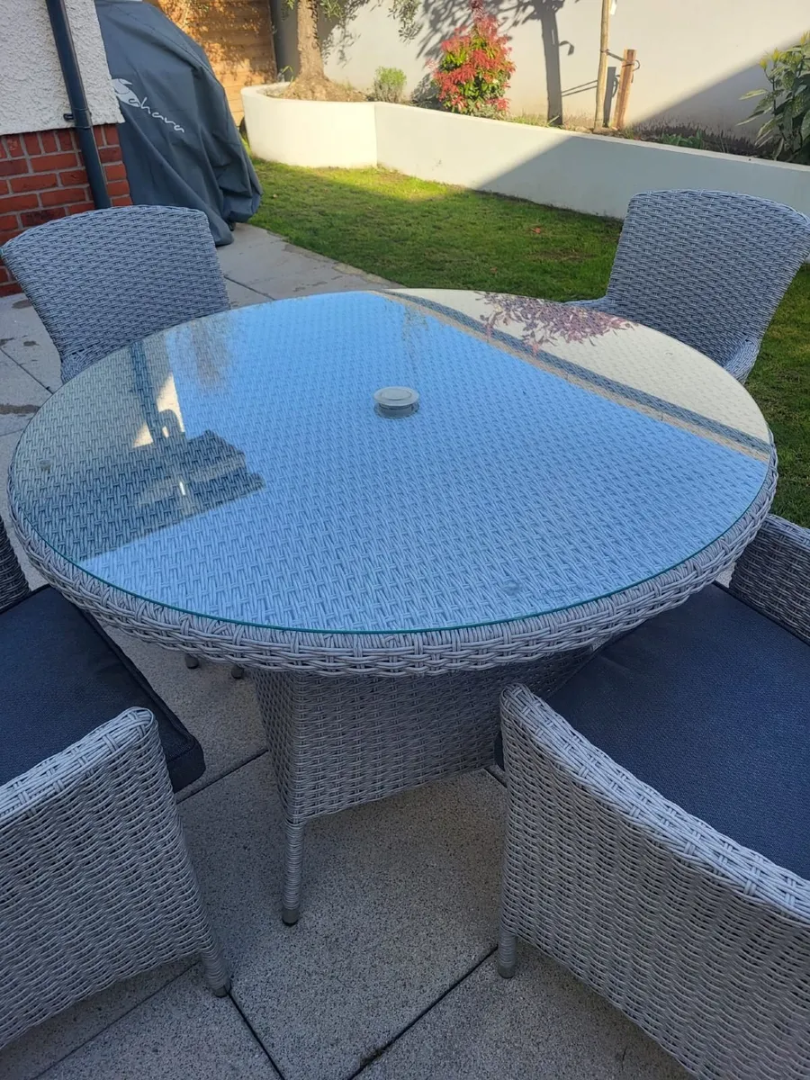 4 seater garden set - Image 2