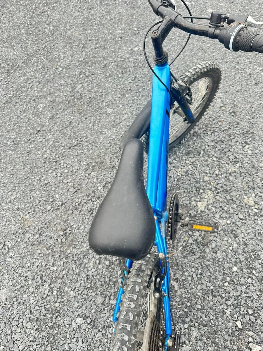 Blue Bike - age 5-7 - Image 2