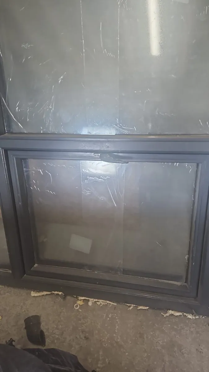Triple glazed anthracite grey window - Image 3