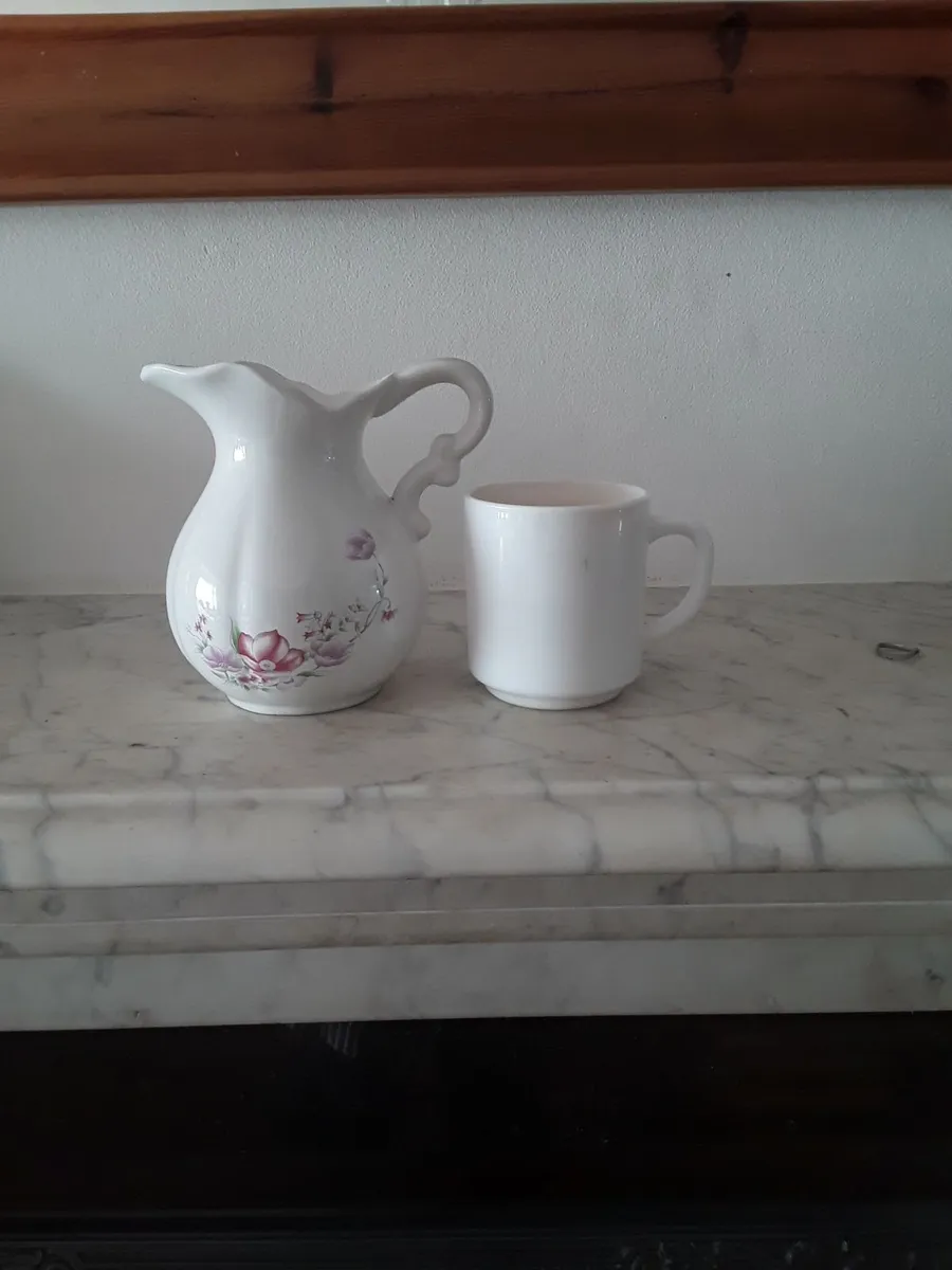 Small ceramic jug - Image 2