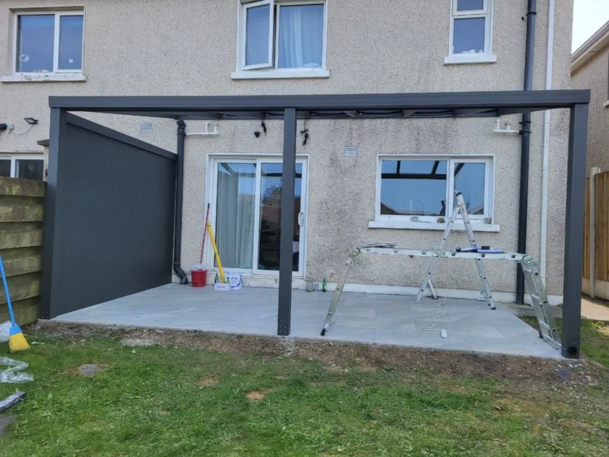 Roof/Polycarbonate - Image 1