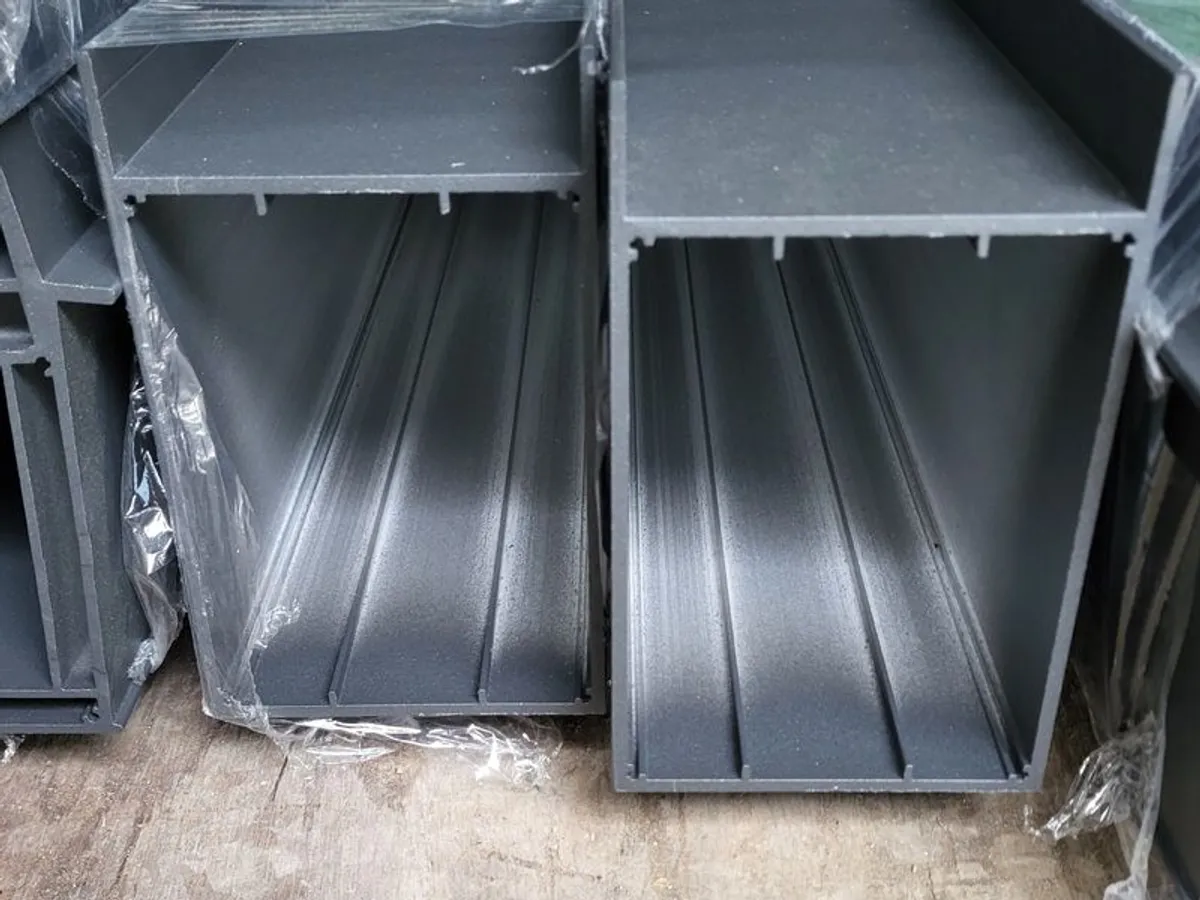 Roof/Polycarbonate - Image 2