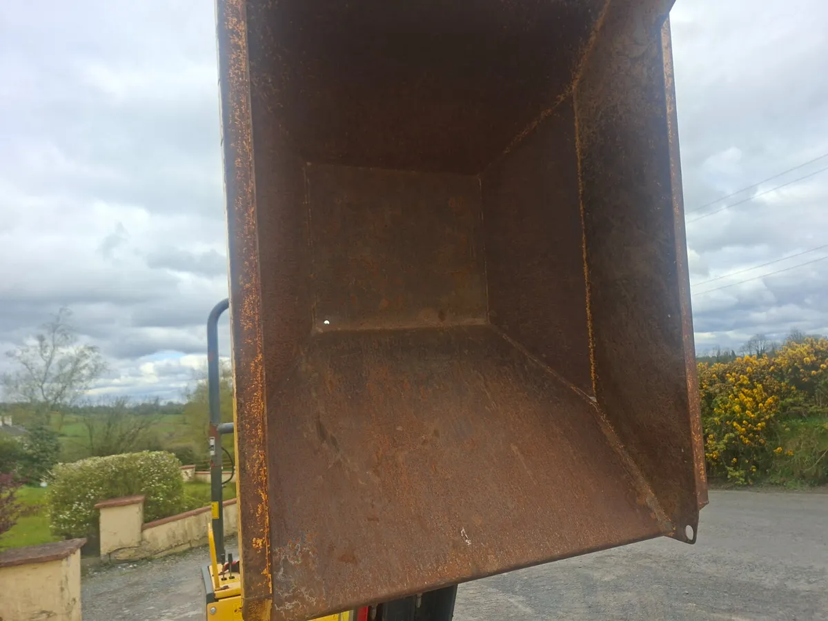 2019 Nc 1 tonne high tip dumper - Image 2