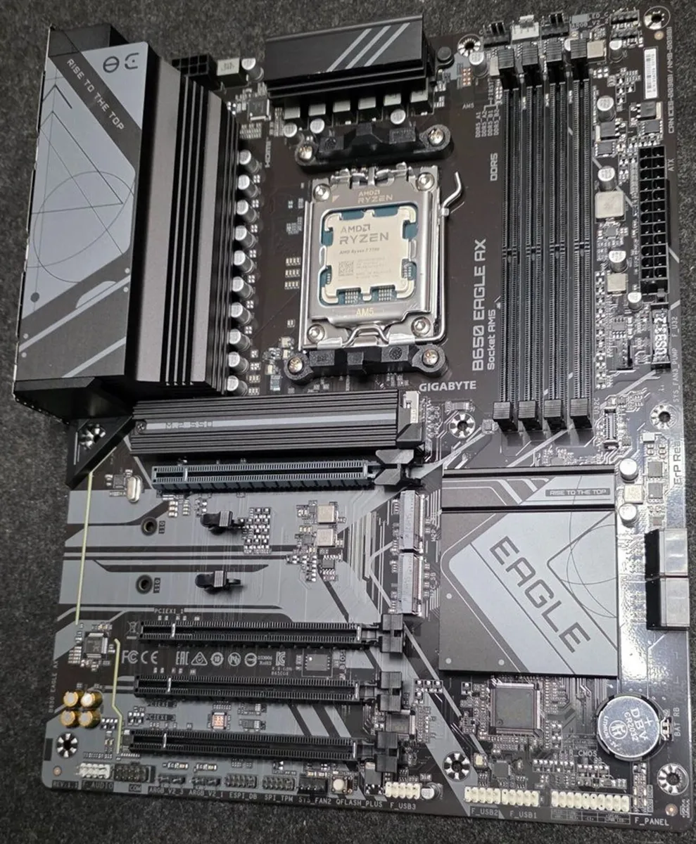 Gigabyte B650 Eagle AX + Ryzen 7 7700 CPU - Image 1