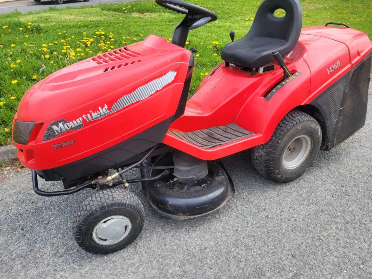 Castlegarden lawnmower - Image 1