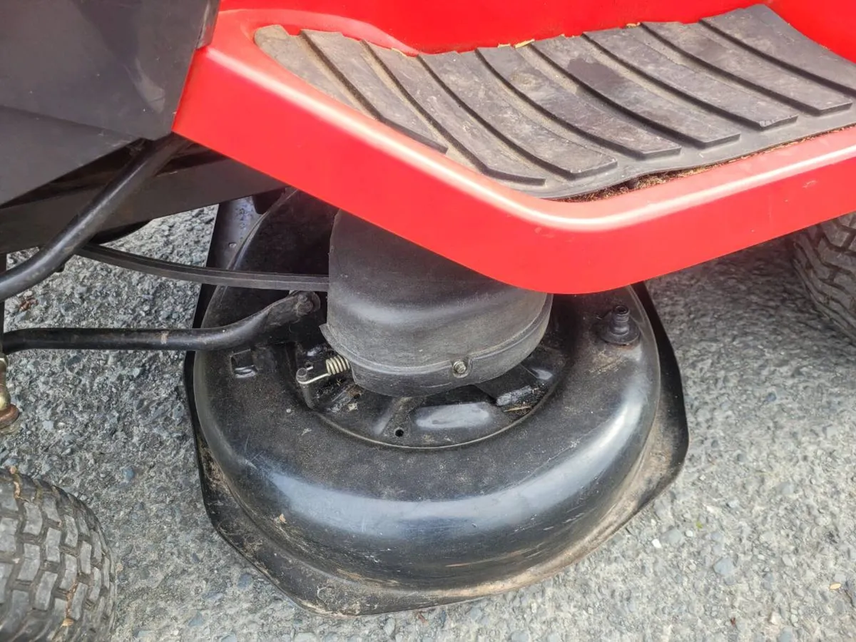 Castlegarden lawnmower - Image 4