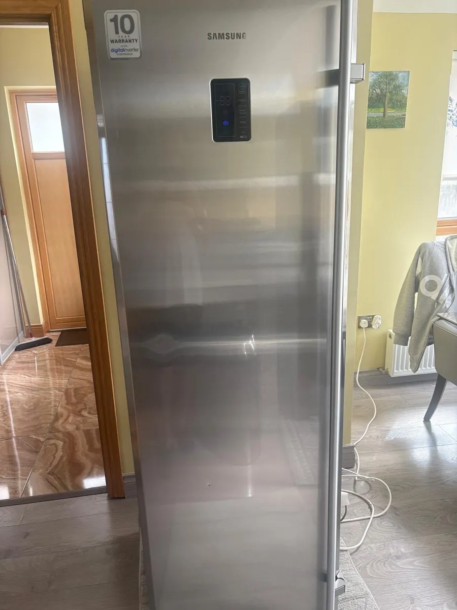 Samsung tall freezer - Image 4