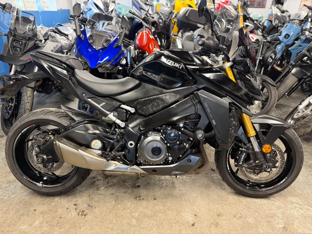 2022 Suzuki GSX-S1000 - Image 1