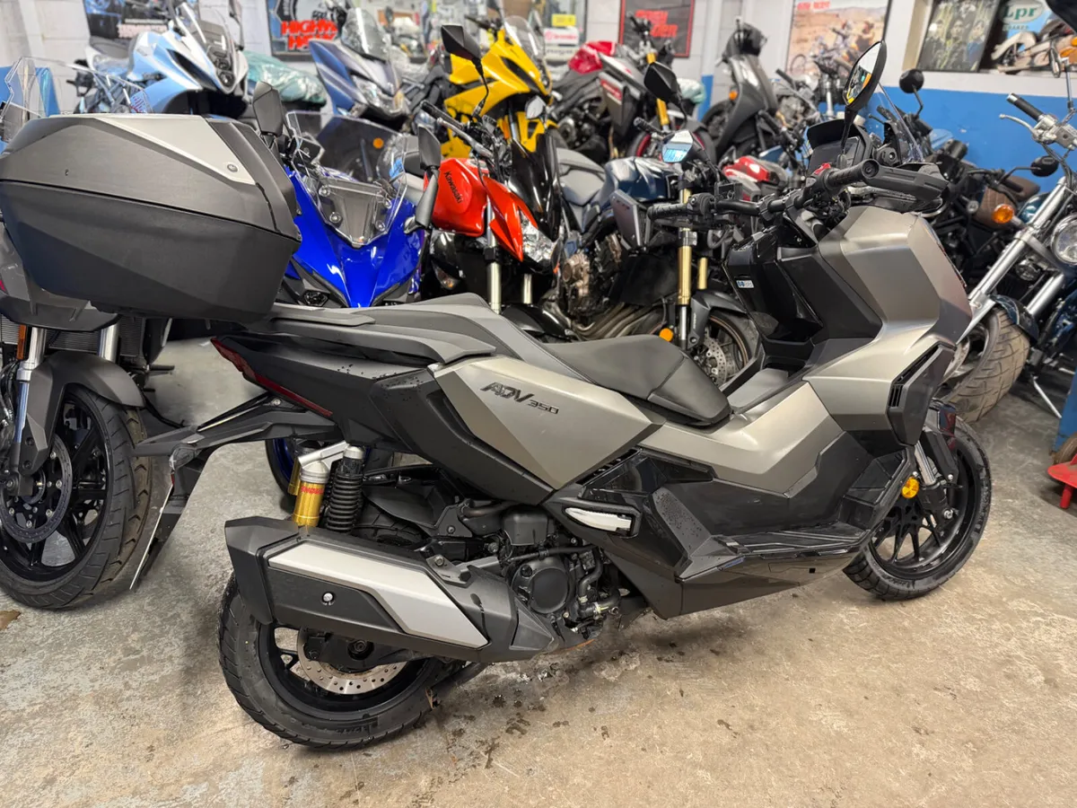 2025 Honda ADV350 - Image 3