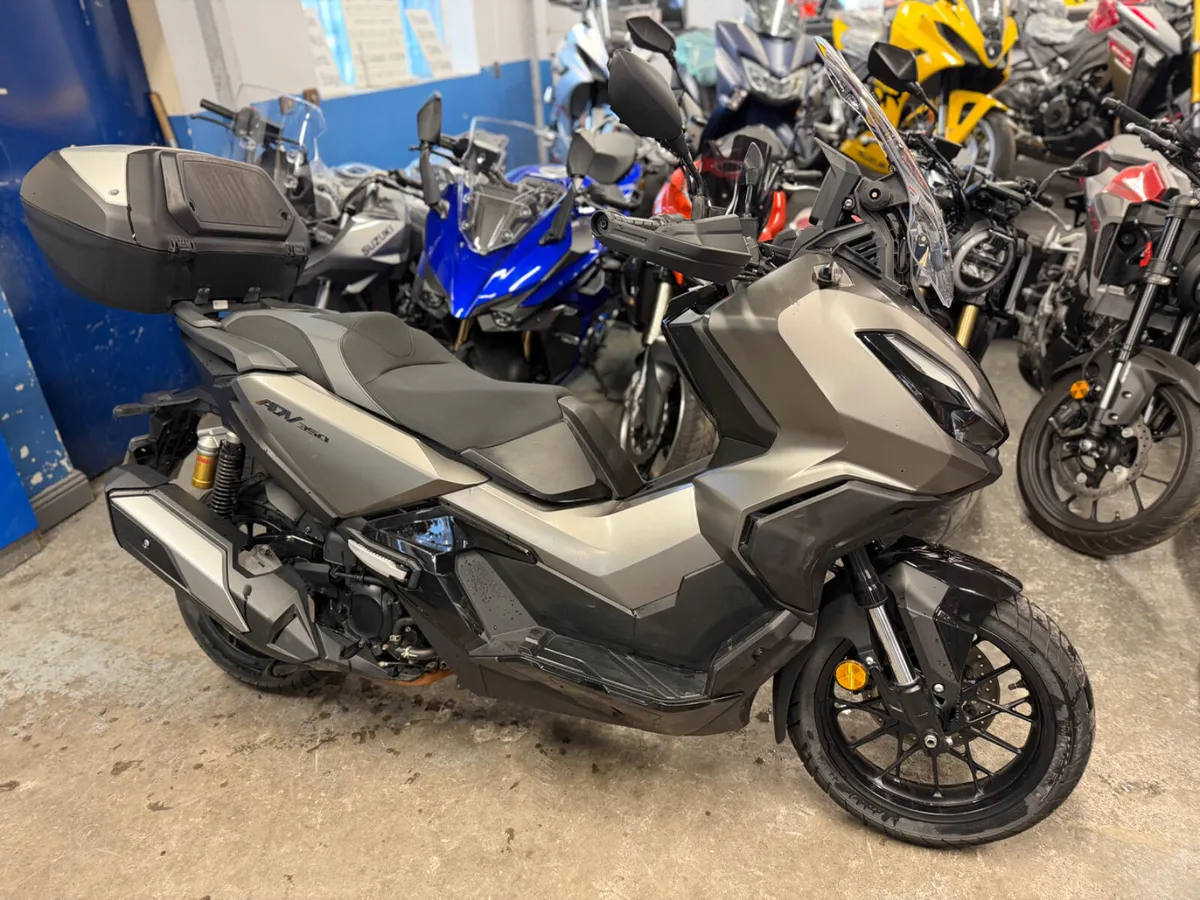 2025 Honda ADV350 - Image 2