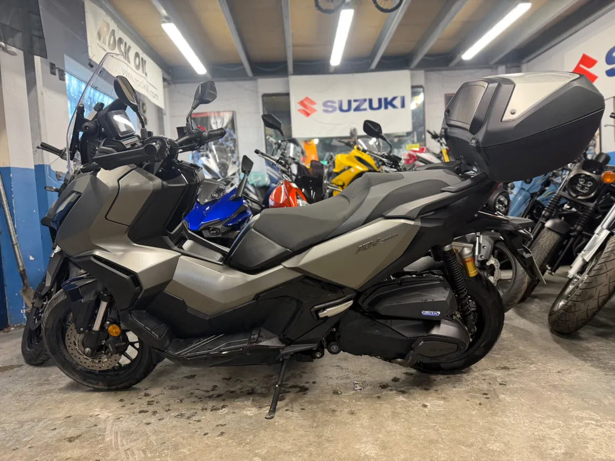 2025 Honda ADV350 - Image 4