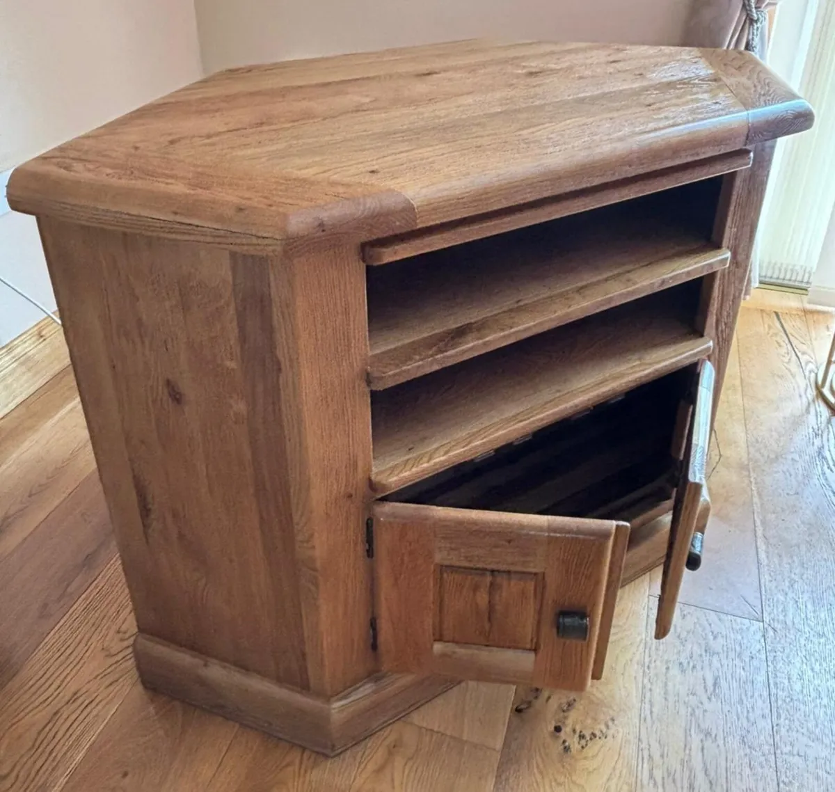 Oak TV Corner Unit - Image 3