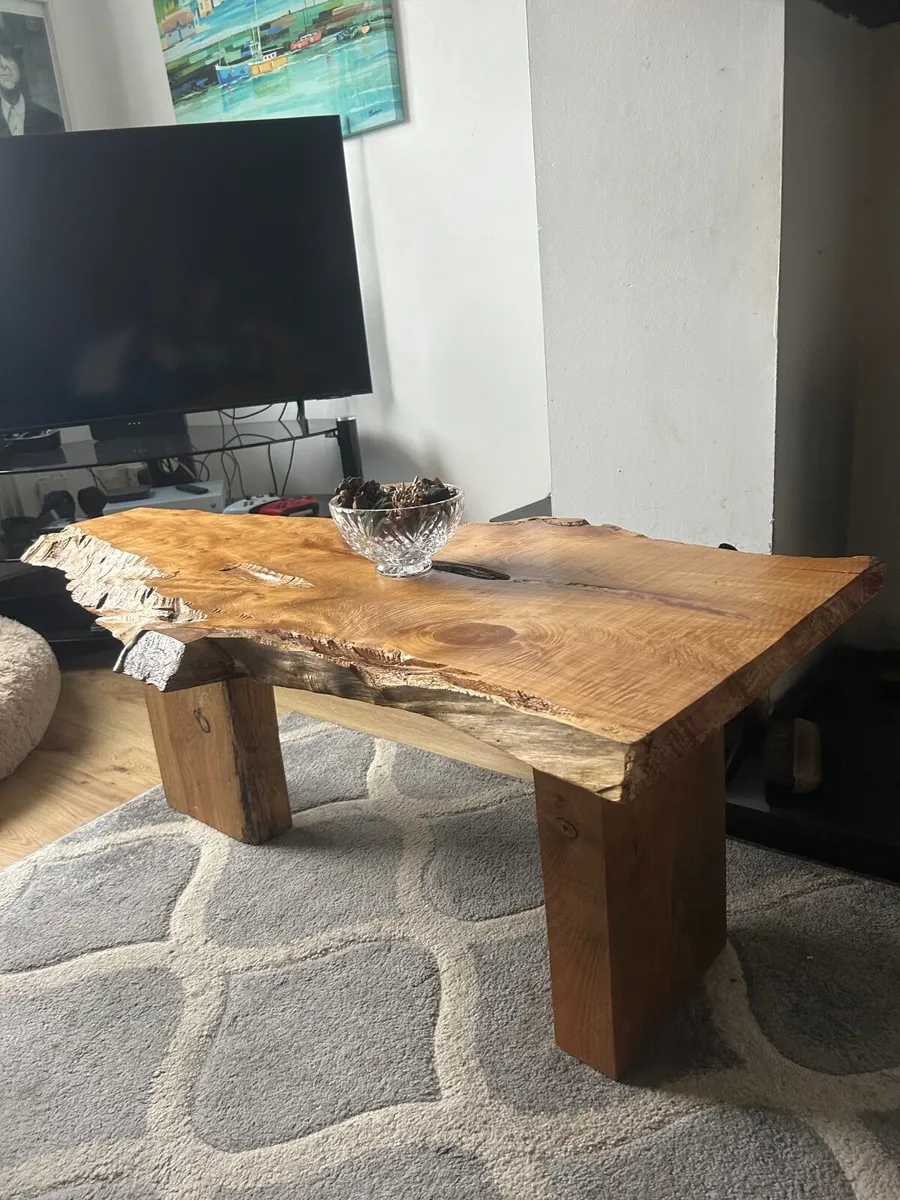 Coffee table - Image 1