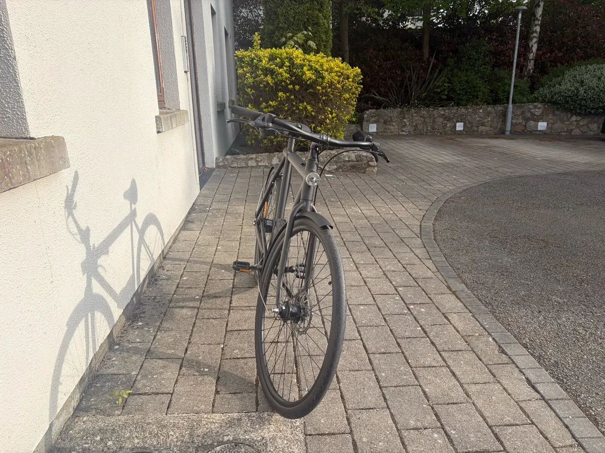 VanMoof Smart Bike 2016 (Black) - Image 2