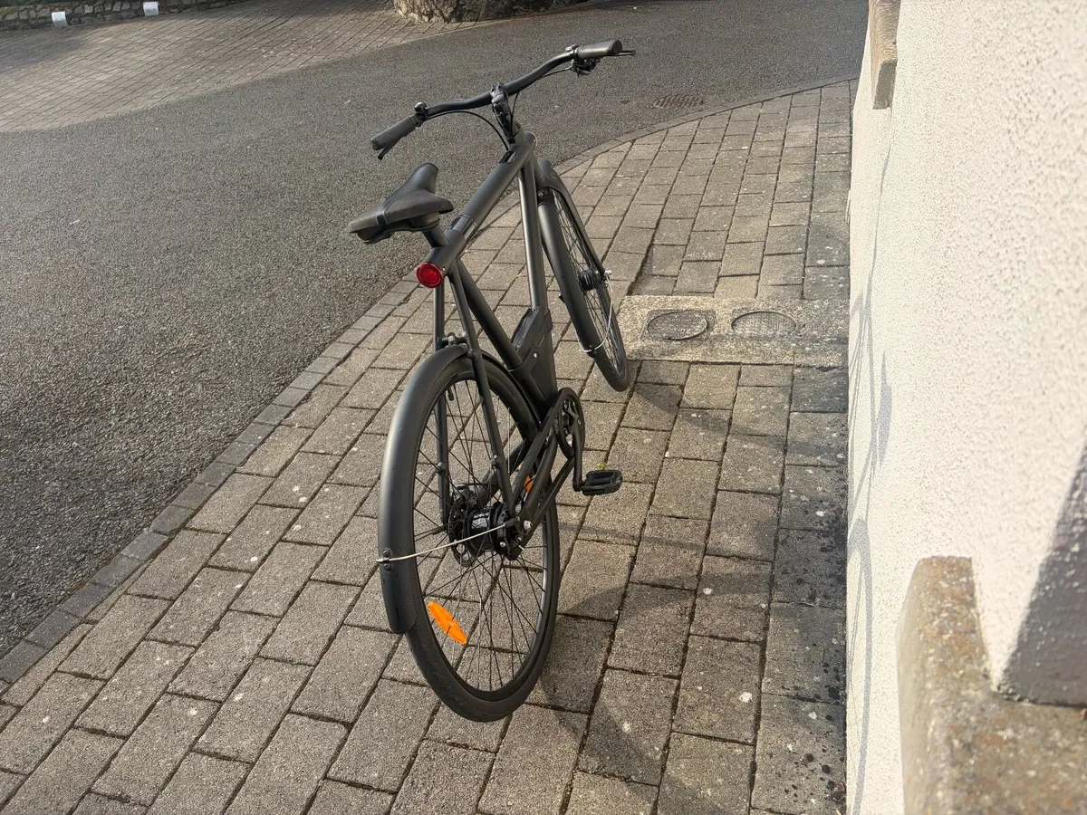 VanMoof Smart Bike 2016 (Black) - Image 3