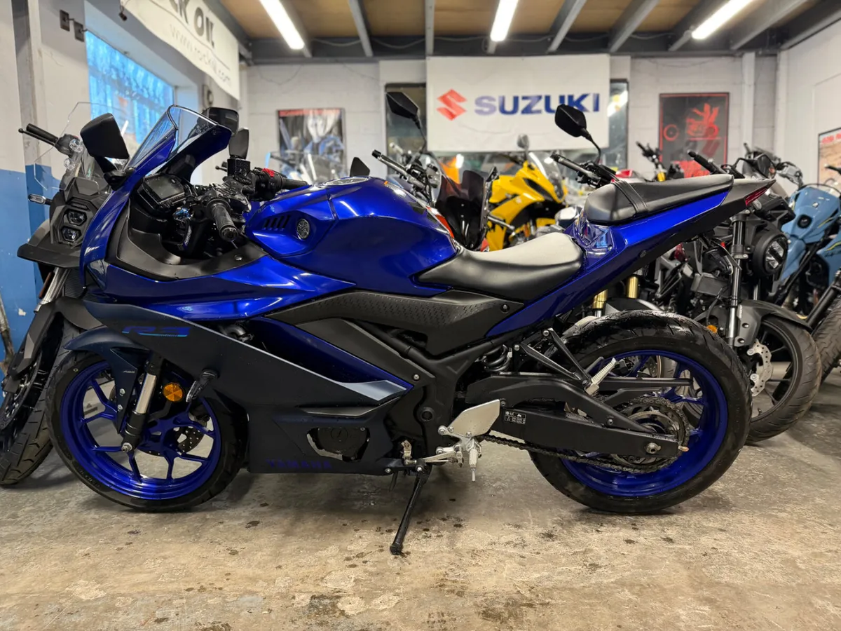 2023 Yamaha R3 - Image 4