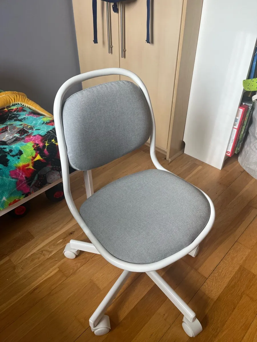 Children desk chair - Image 2