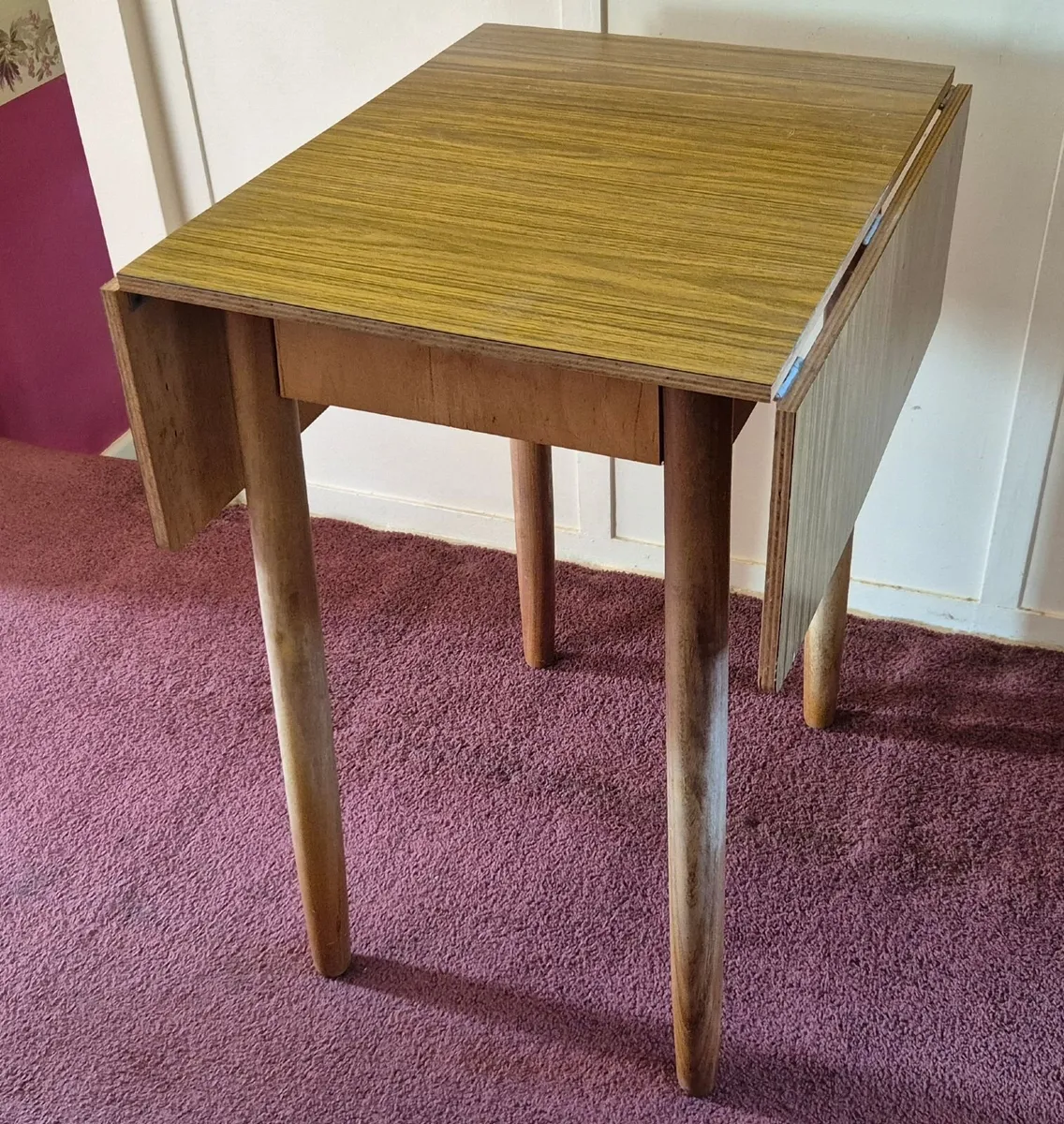 Table, Extending to 90cm - Image 2