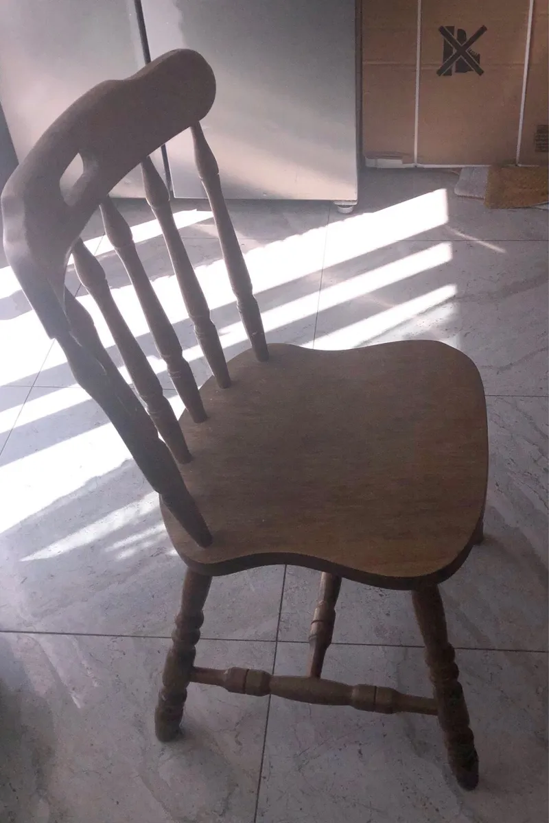 Table and 6 chairs - Image 3