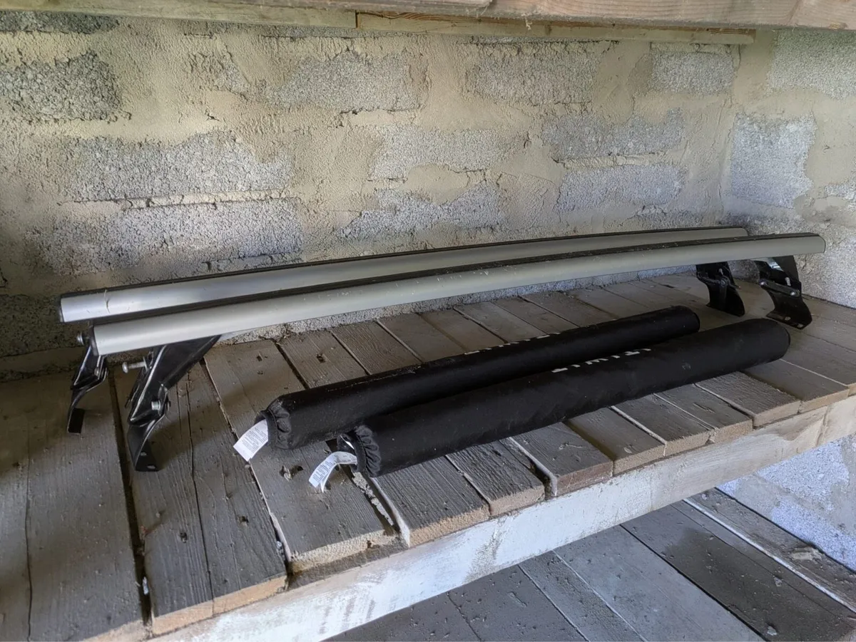 VW Passat Roof Rack - Image 1