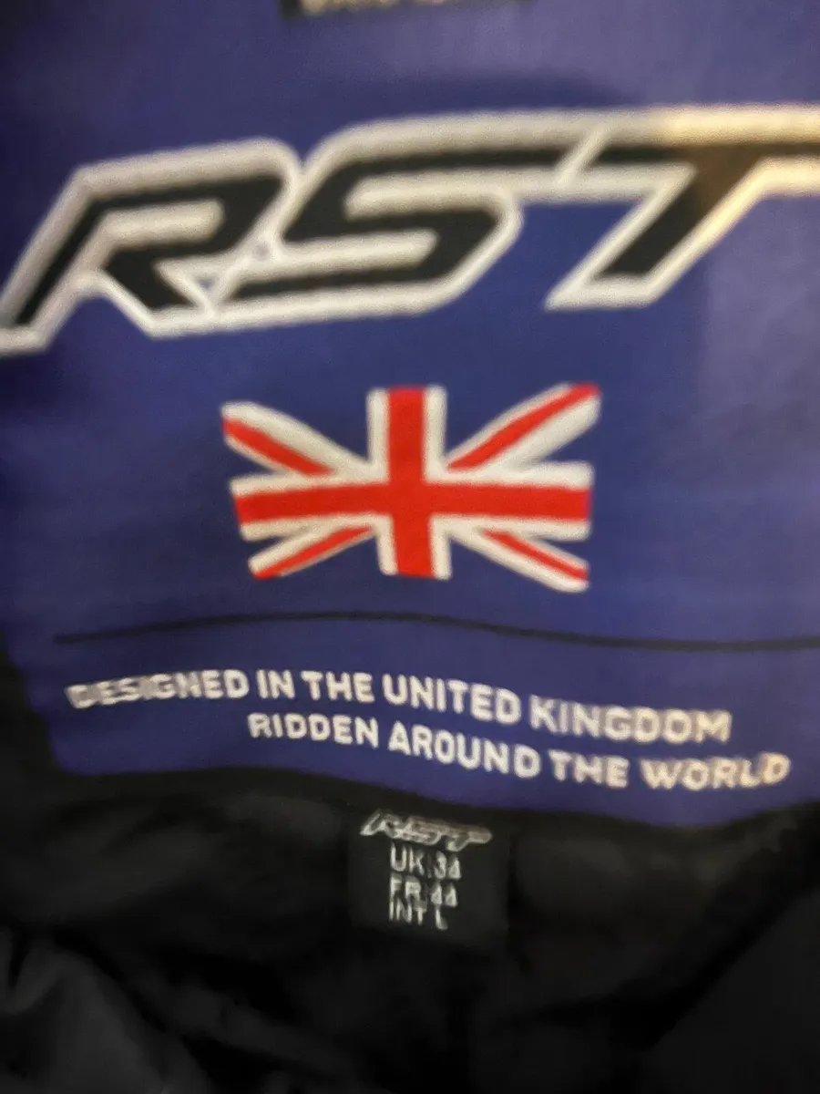 Brand new motorbike gear - Image 3