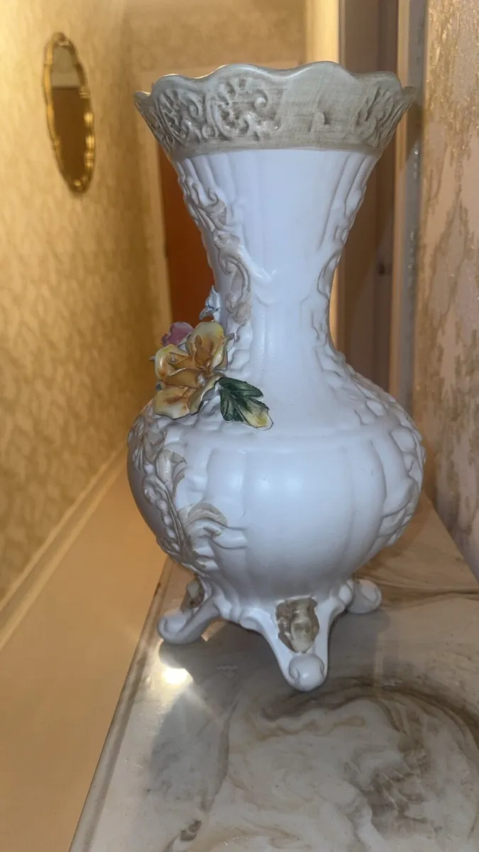Vase - Image 2
