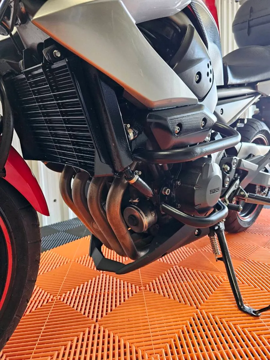 Yamaha XJ6 2010 - Image 4