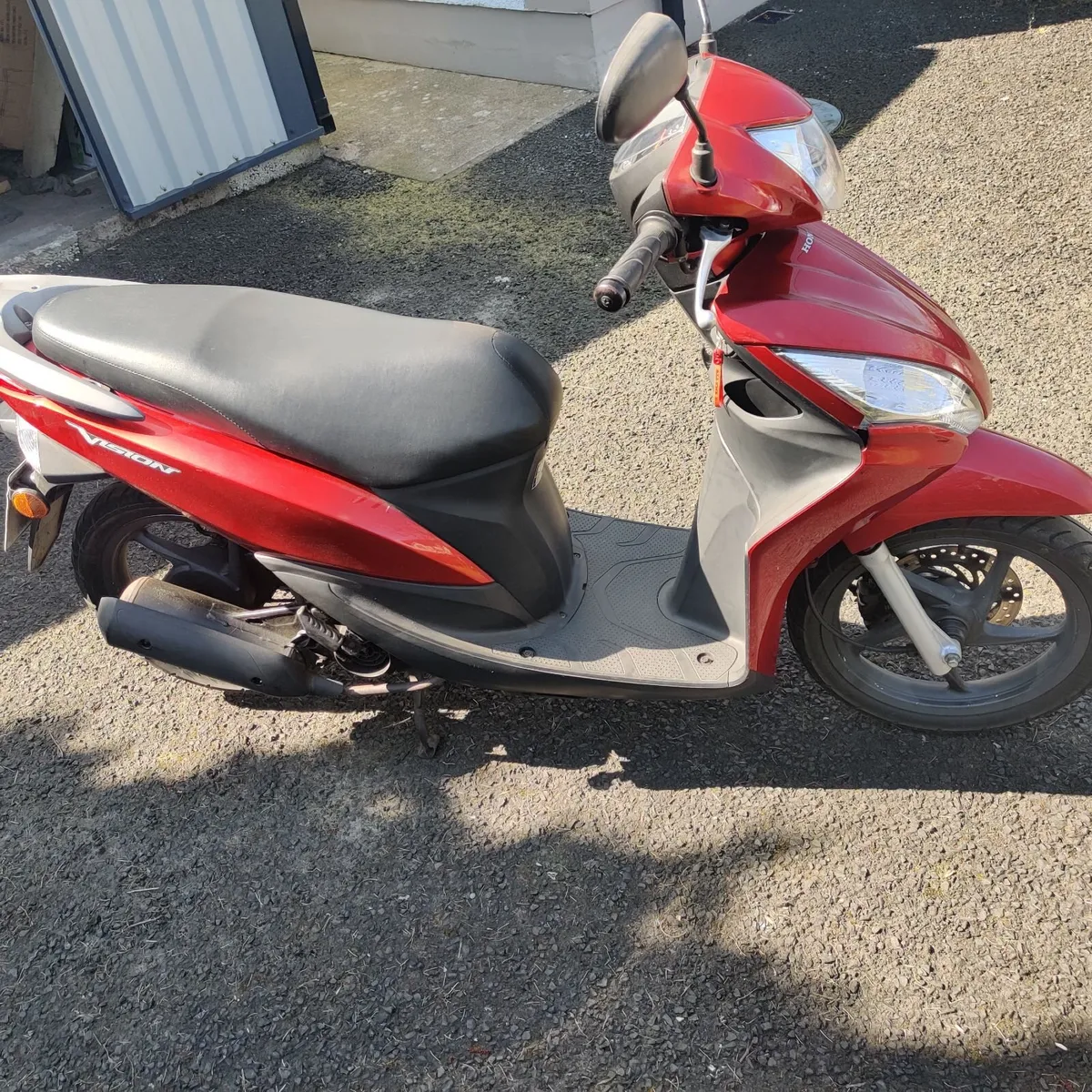 2015 Honda vision 50cc - Image 4