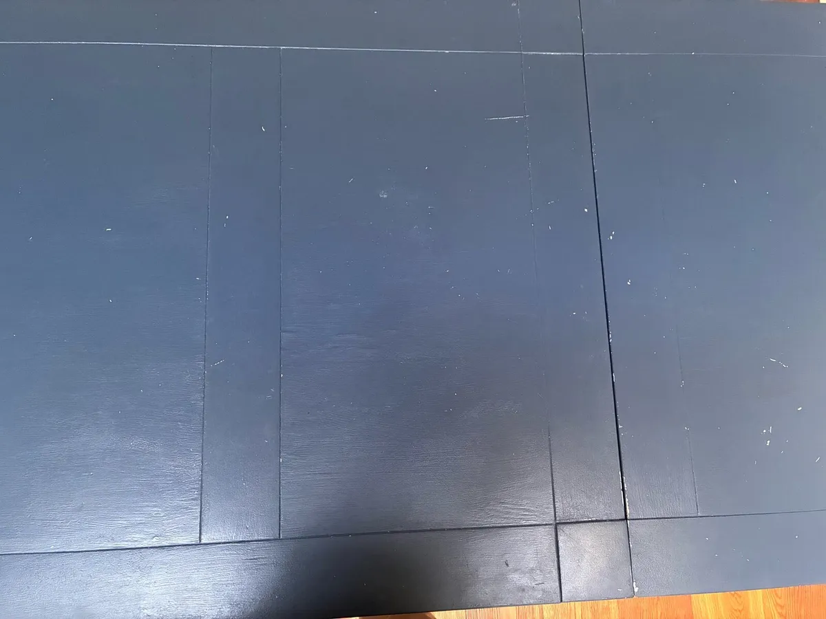 Oak table (repainted) - Image 3