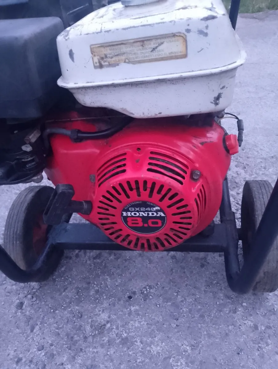 Honda GX240 8hp generator 3kva 110/240v - Image 2
