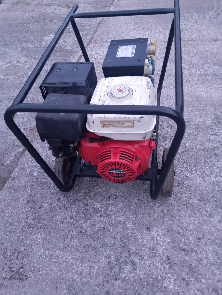 Honda GX240 8hp generator 3kva 110/240v - Image 1