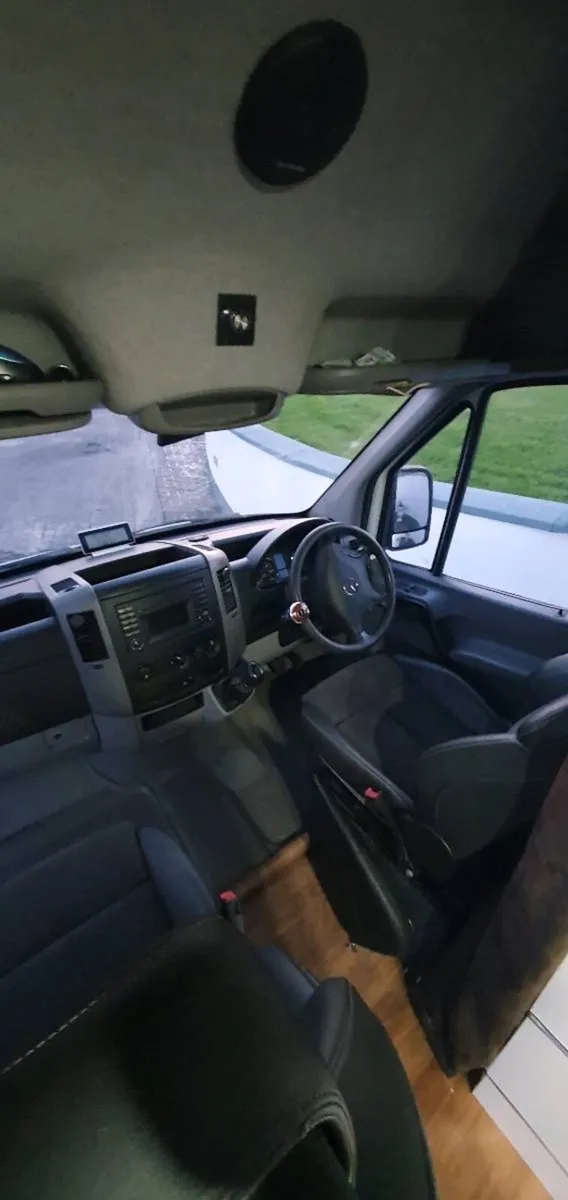 Camper 2013 Mercedes sprinter - Image 3
