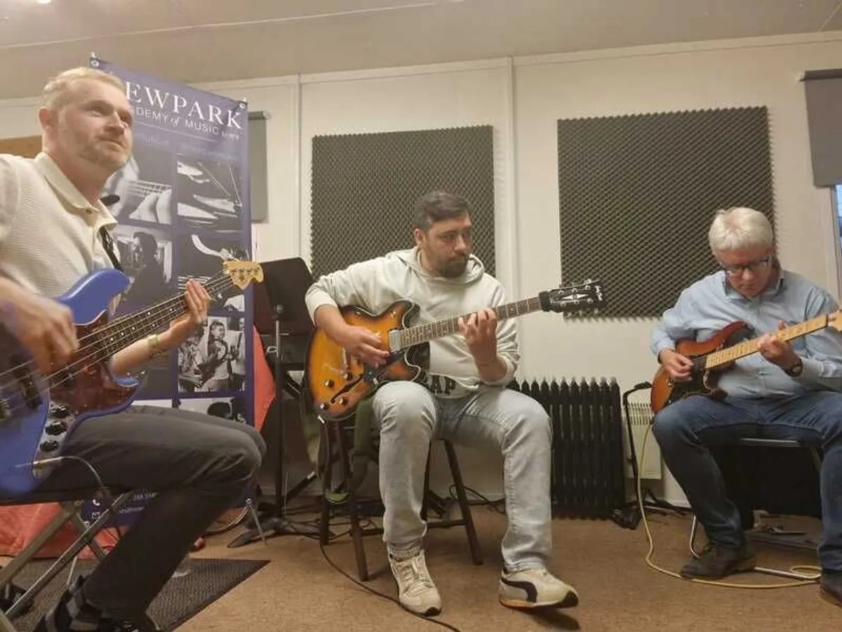 Guitar Lessons - Image 2