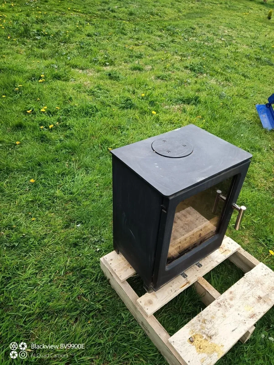 Bilberry Nore 5kw stove - Image 1