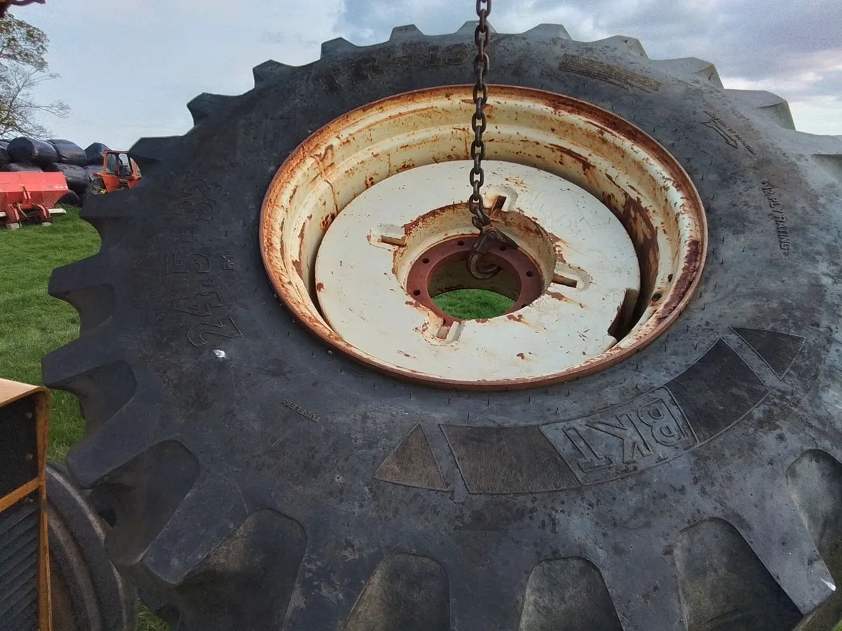 Fiat weighted centre wheels - Image 2