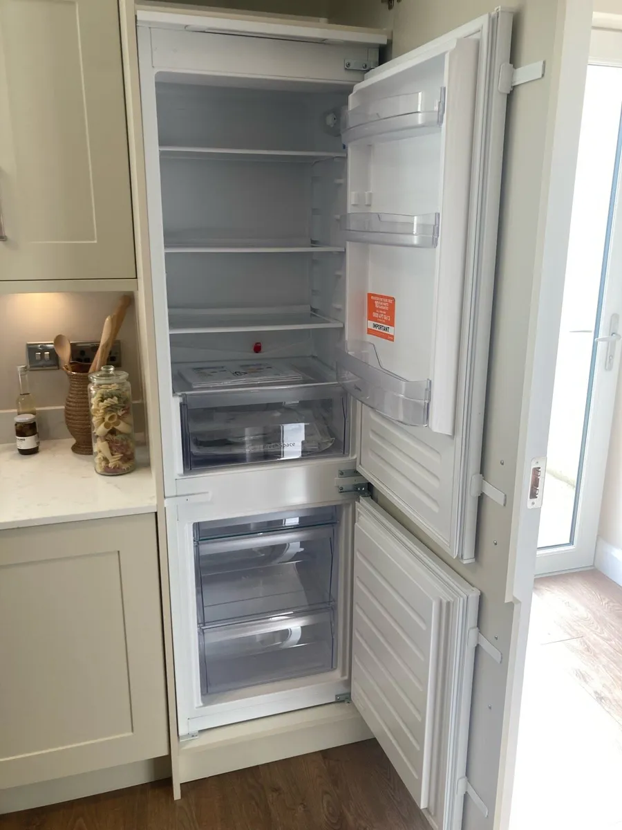 Indesit integrated fridge freezer NEW!!! - Image 3