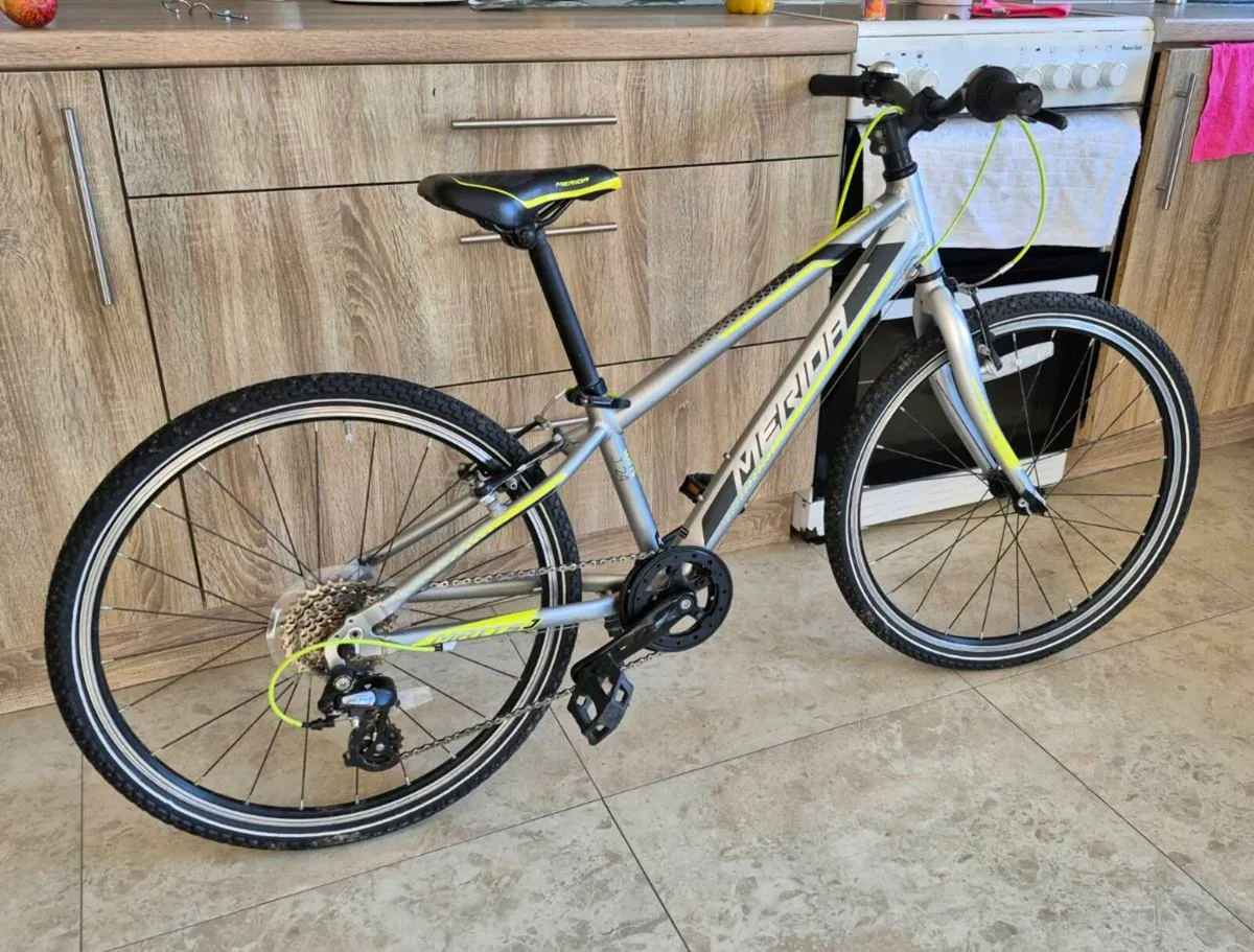 MERIDA KIDS 8 SPEED MOUNTAIN BIKE 
SUIT 12 YEARS/ - Image 2