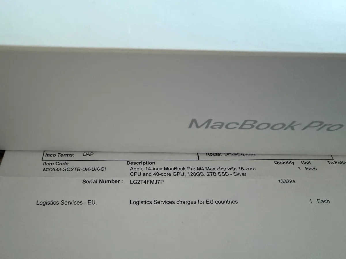 Macbook M4 Max 16C CPU 40C GPU 128GB RAM 2TB SSD - Image 4