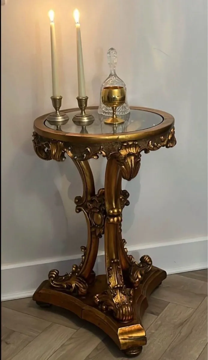 Vintage ornate pedestal table with a glass top ⭐️ - Image 1