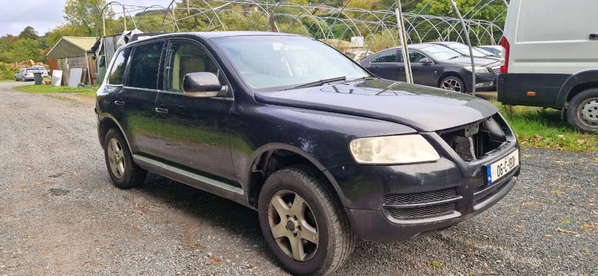 Breaking Vw Touareg - Image 1