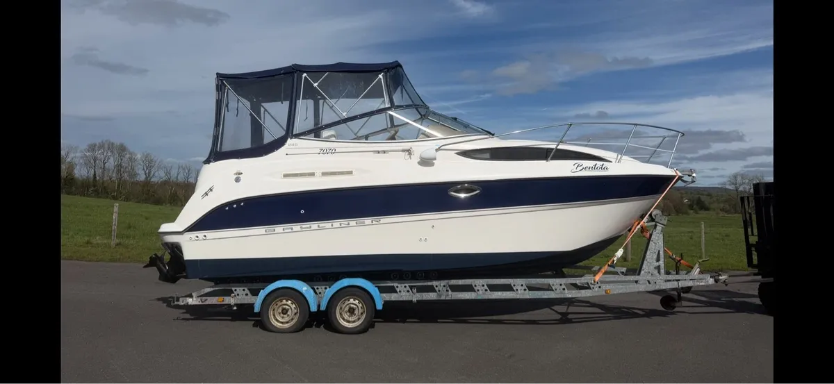 BAYLINER 245 SPORTS CRUISER BOAT - Image 1